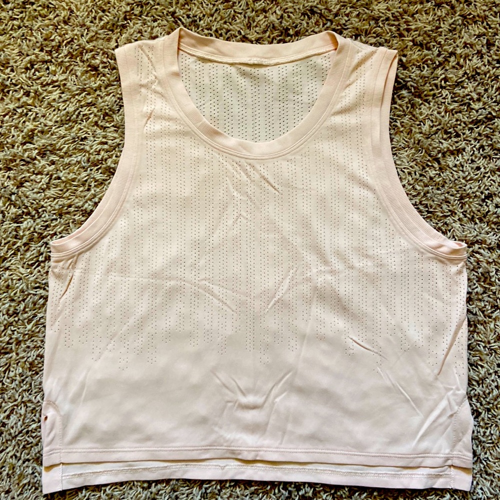 Lululemon Train to Be Tank.  *High-Low Hem.  Light Pink